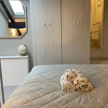Accademia Love Apartament *
